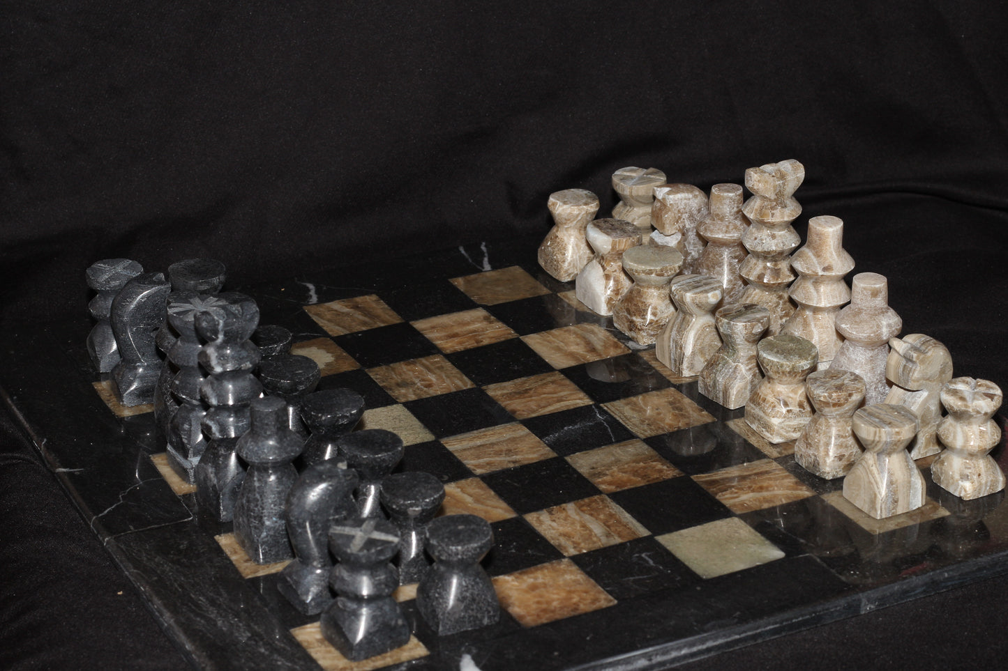 Jeu d'échecs en marbre