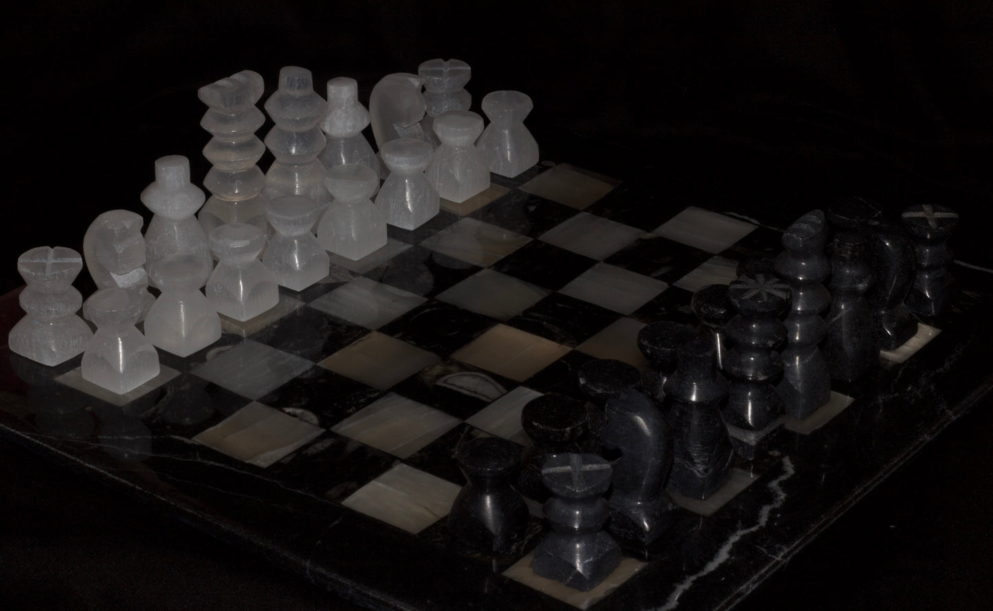 Jeu d'échecs en marbre