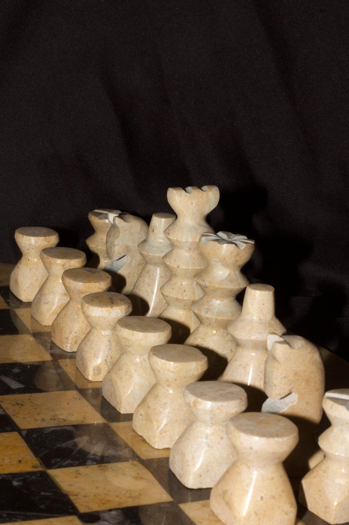 Jeu d'échecs en marbre
