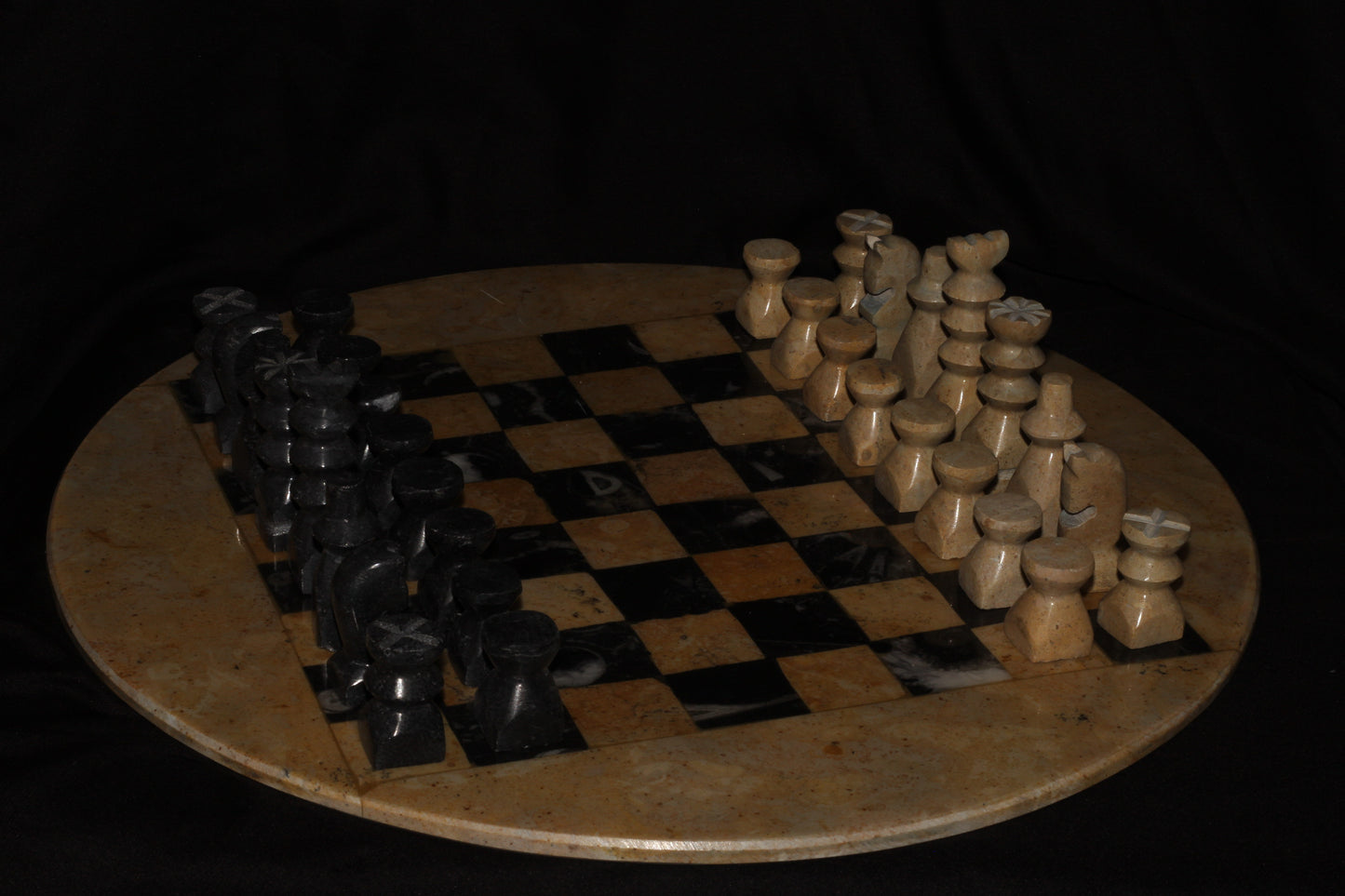Jeu d'échecs en marbre